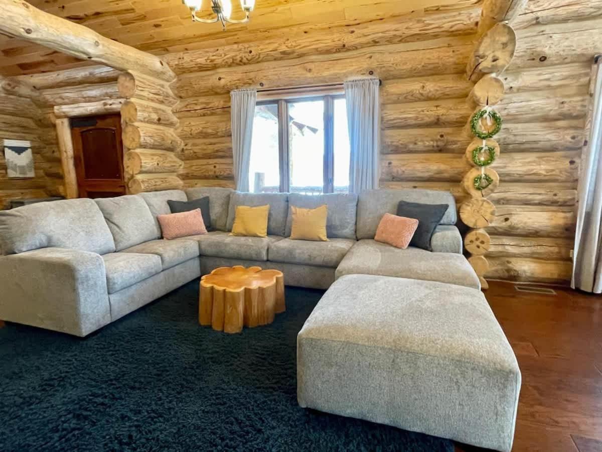 Stunning Log Cabin Getaway At The Hannu Haus Ironwood Dış mekan fotoğraf