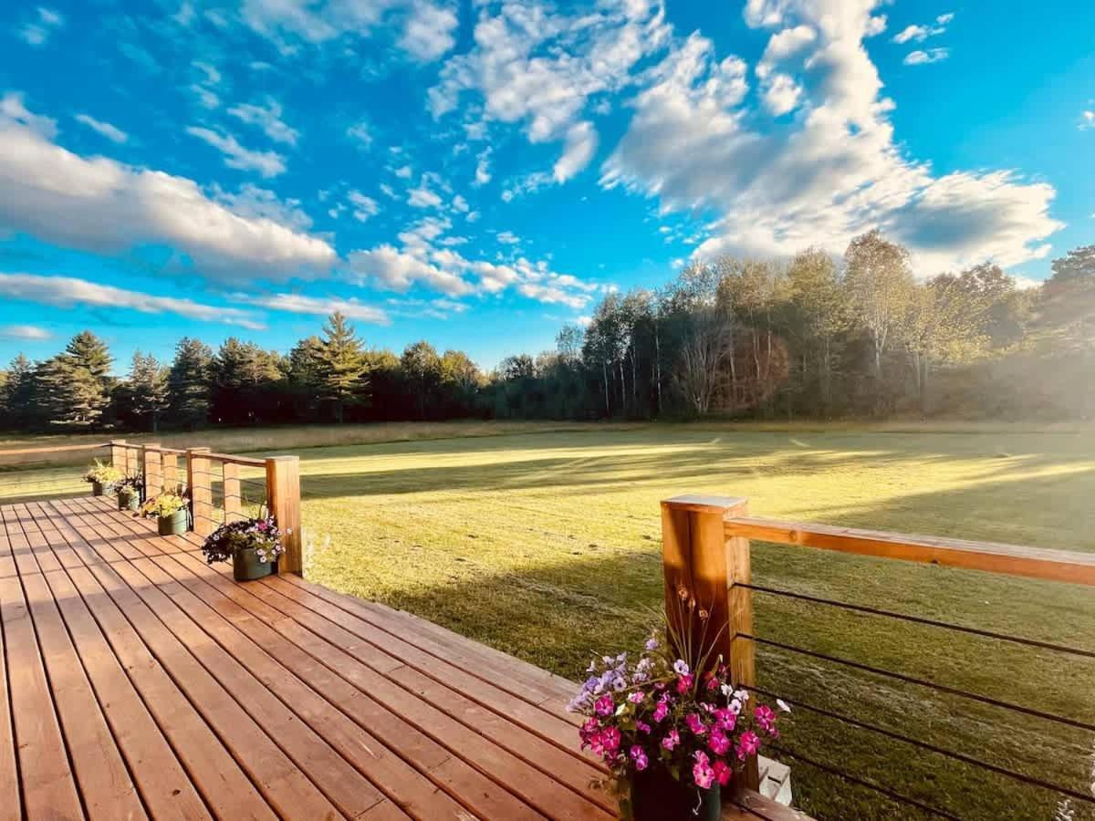 Stunning Log Cabin Getaway At The Hannu Haus Ironwood Dış mekan fotoğraf